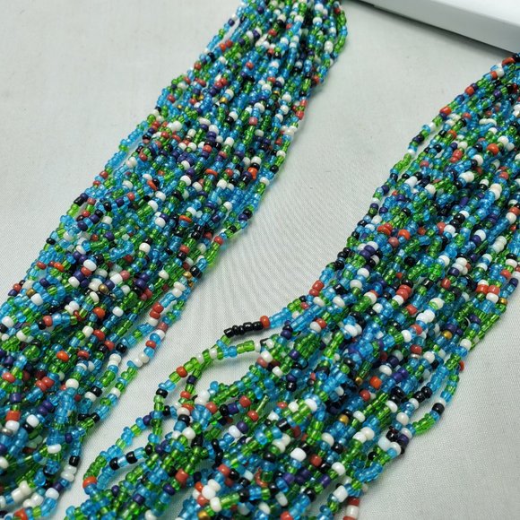 Signature Tibetan multi color seed beaded necklace ( turquoise  base) - Picture 5 of 6